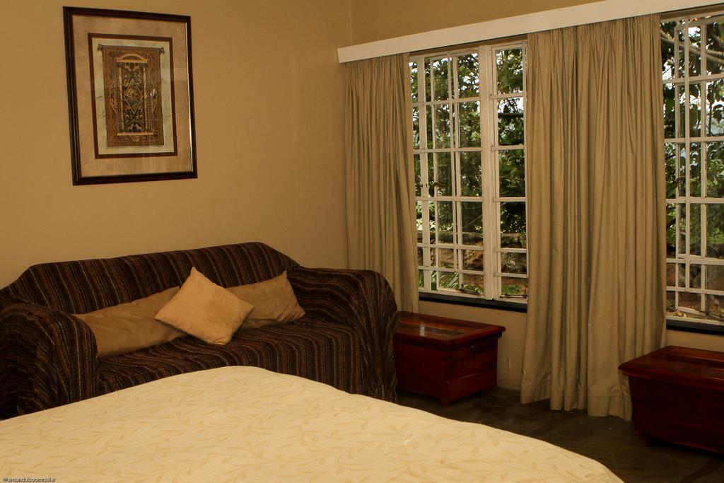 Down Gran'S Self-Catering Cottage Lobamba Luaran gambar